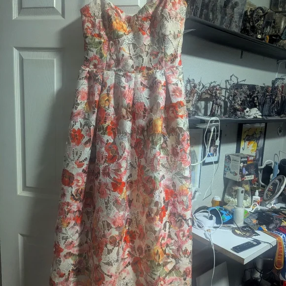 Lucy Paris Mona Lace Dress size Large - Picture 2 of 8